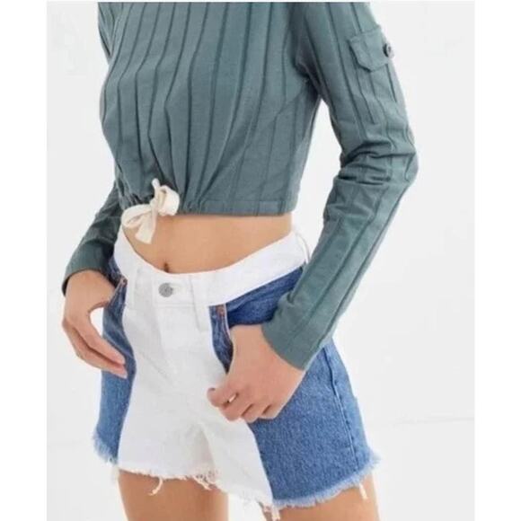 Levi's Two Tone Colorblock Wedgie Fit Cutoff Denim Jean Shorts Blue and White - Picture 1 of 8